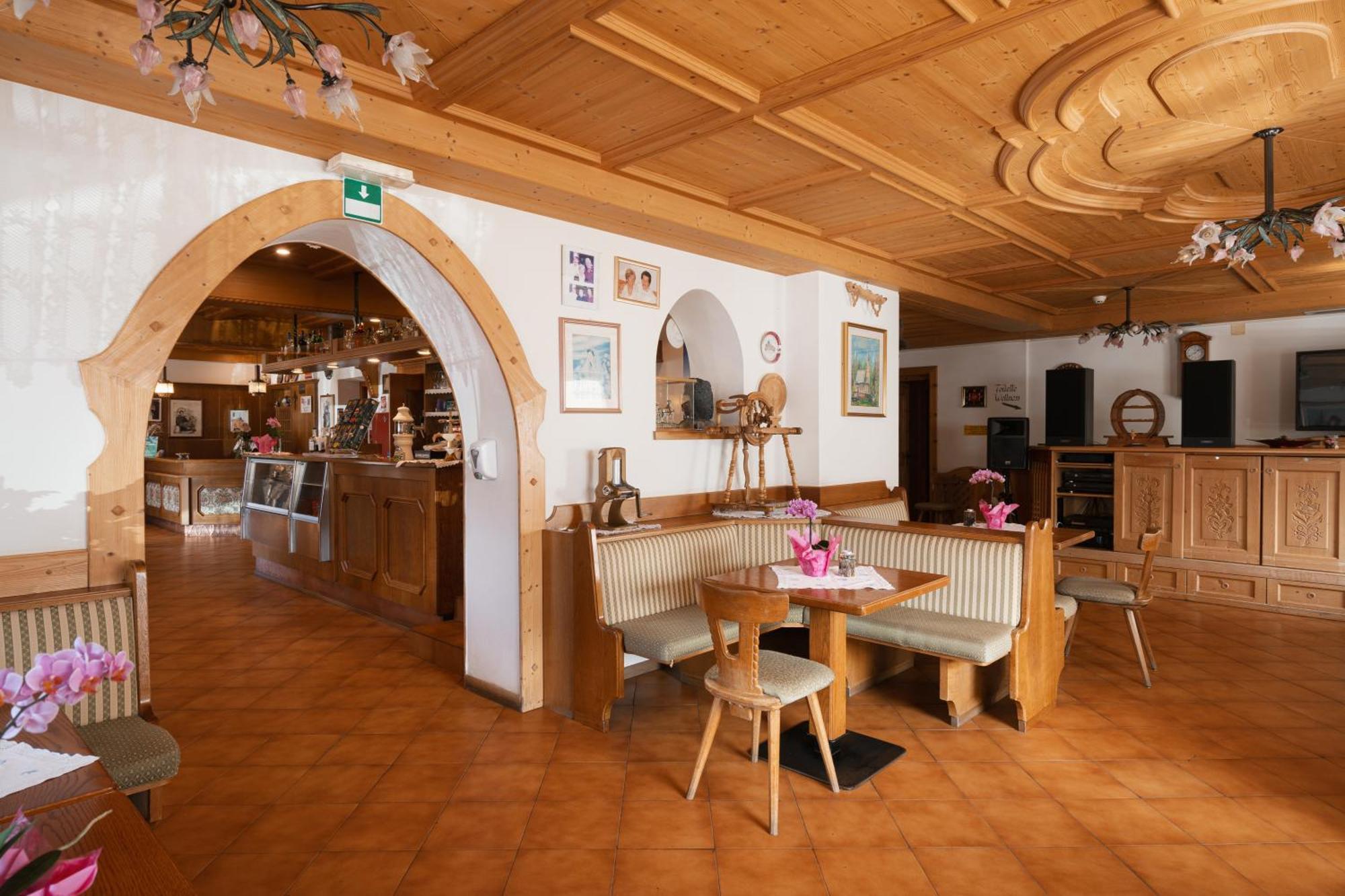 Berg Hotel Latemar Spitze Vigo di Fassa Eksteriør bilde