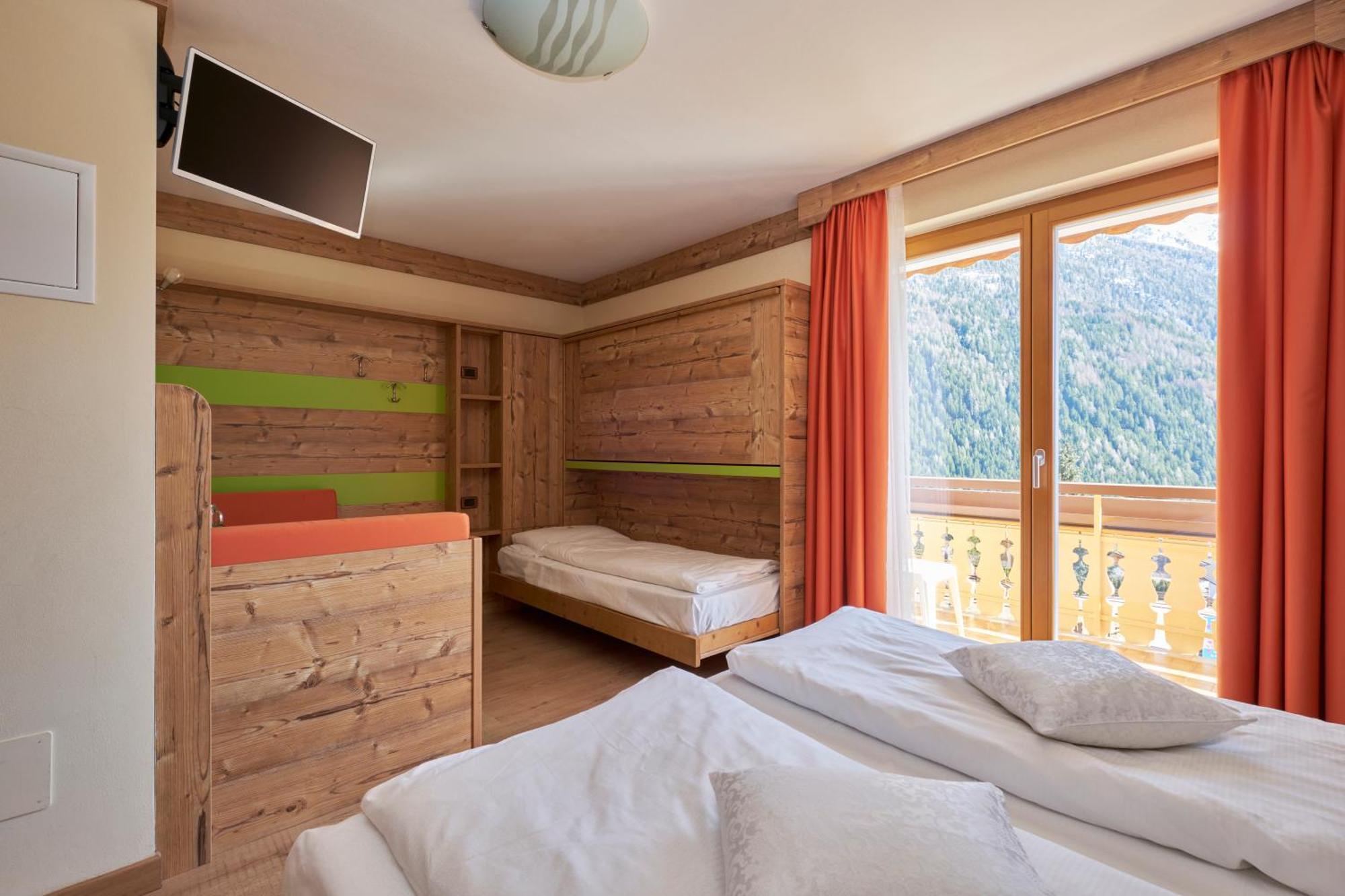 Berg Hotel Latemar Spitze Vigo di Fassa Eksteriør bilde