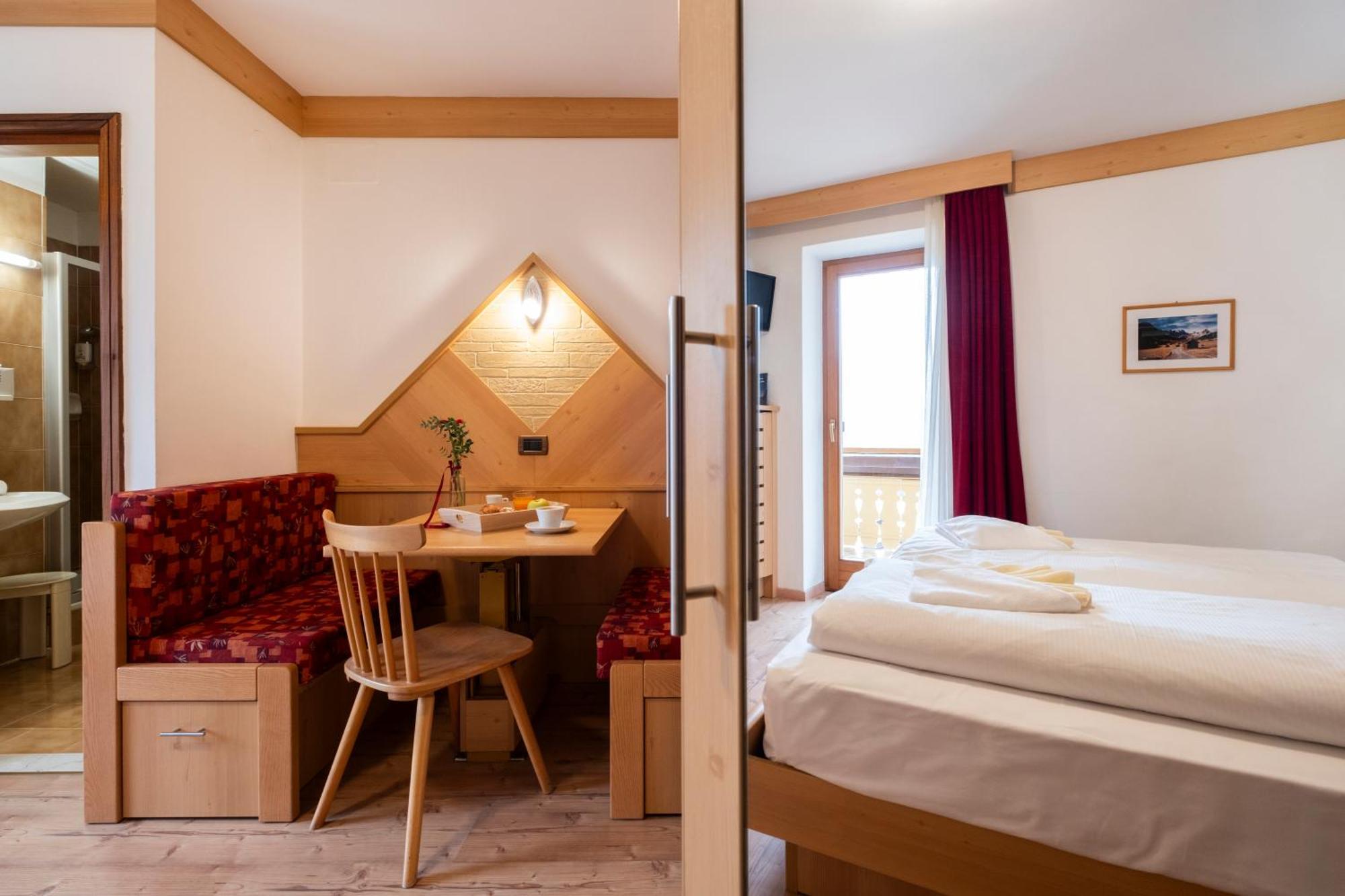 Berg Hotel Latemar Spitze Vigo di Fassa Eksteriør bilde