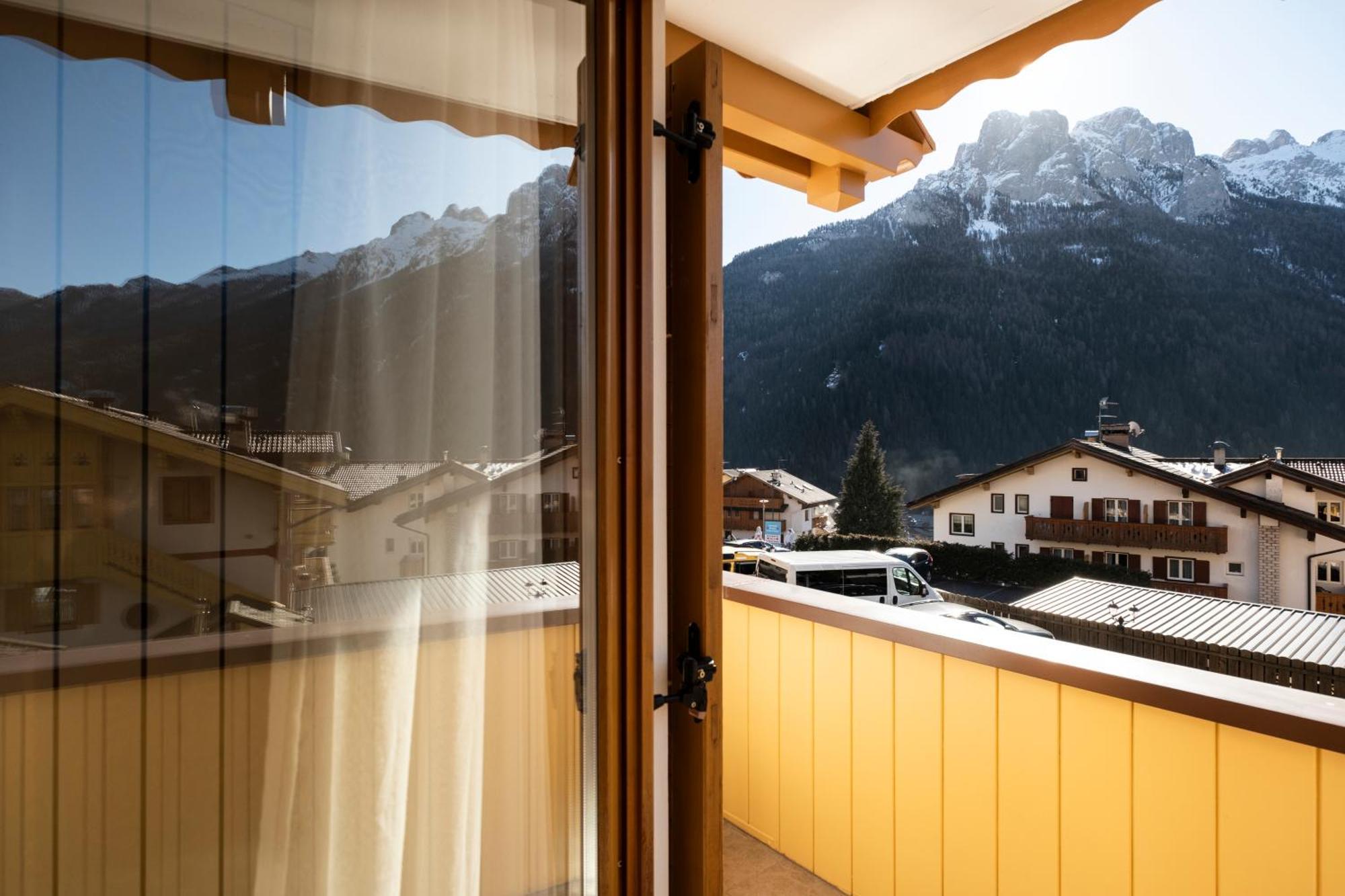 Berg Hotel Latemar Spitze Vigo di Fassa Eksteriør bilde